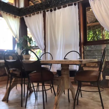 Home On The Nile Ernest Hemingway Suite Jinja Exterior photo